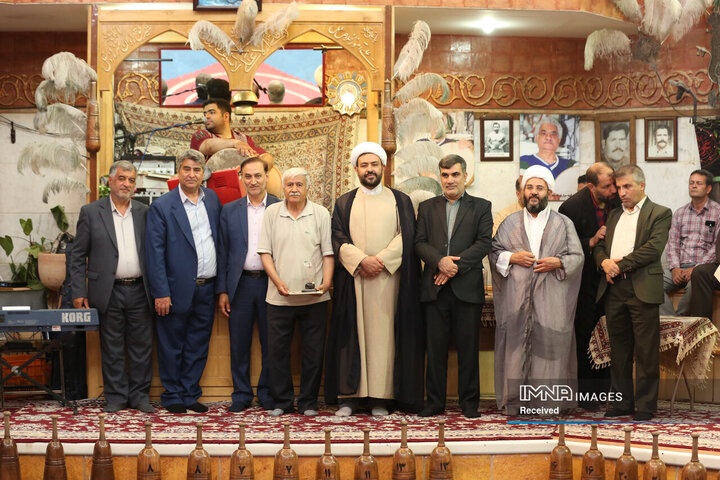 ویژه برنامه «میعاد قهرمانان با خورشید خراسان»