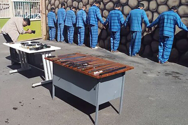 دستگیری ۱۴ نفر از اراذل و اوباش تبریز