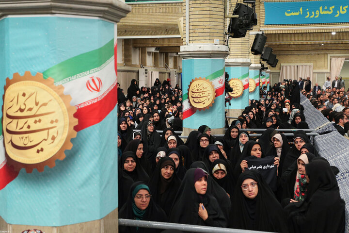 دیدار کارگران با رهبر انقلاب