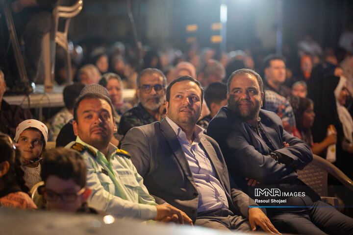 ویژه‌برنامه «راس ساعت ۸»