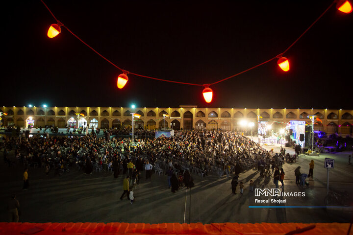 ویژه‌برنامه «راس ساعت ۸»