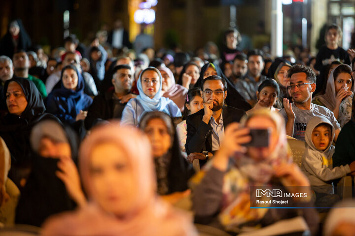 ویژه‌برنامه «راس ساعت ۸»