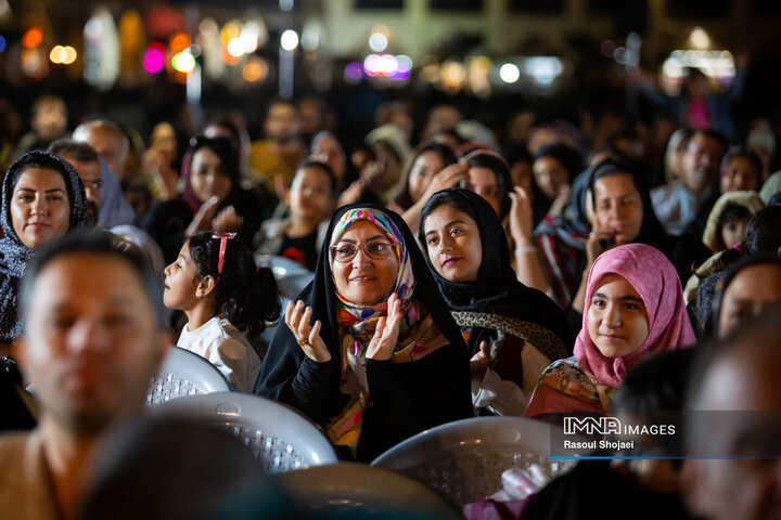 ویژه‌برنامه «راس ساعت ۸»