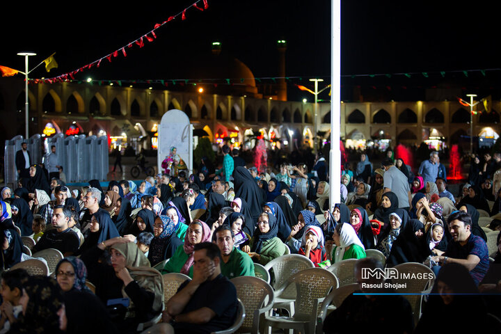 ویژه‌برنامه «راس ساعت ۸»