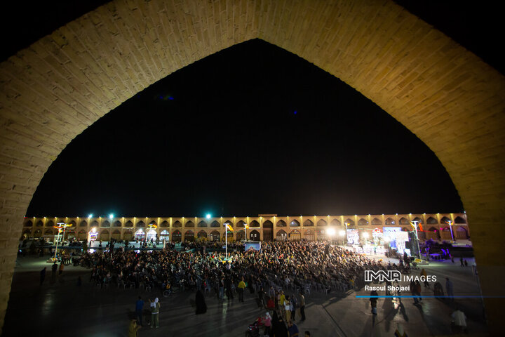 ویژه‌برنامه «راس ساعت ۸»