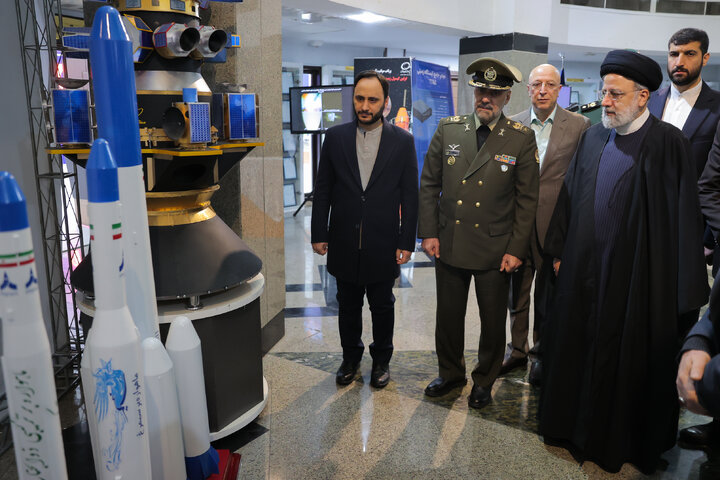 او پرچم ایران را در «ثریا» میخواست