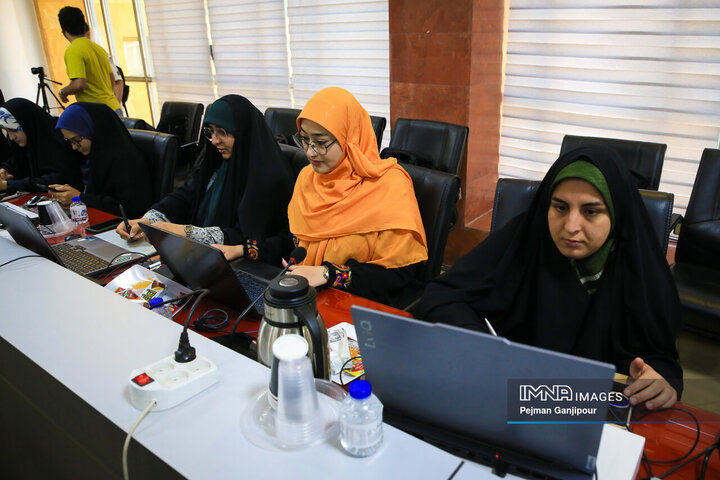 رویداد طراحی تمبر تخته فولاد اصفهان