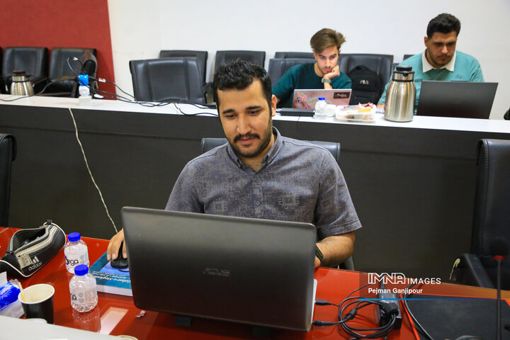 رویداد طراحی تمبر تخته فولاد اصفهان