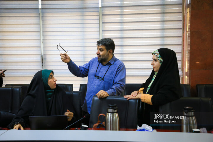 رویداد طراحی تمبر تخته فولاد اصفهان