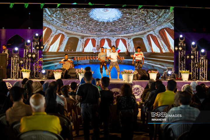 ویژه‌برنامه «رأس ساعت ۸»