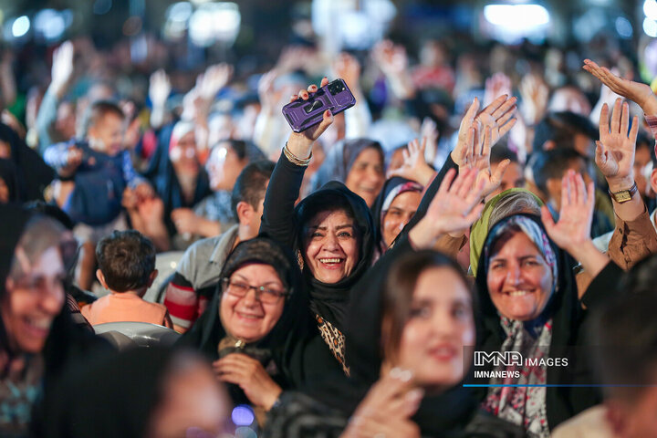 ویژه‌برنامه «رأس ساعت ۸»