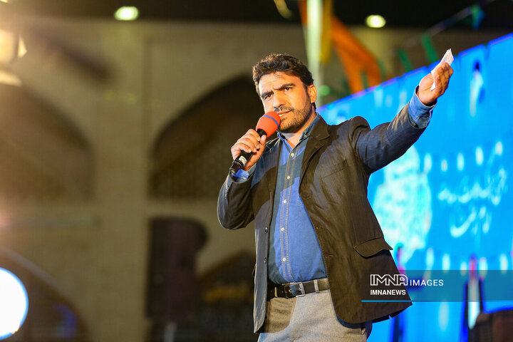 ویژه‌برنامه «رأس ساعت ۸»