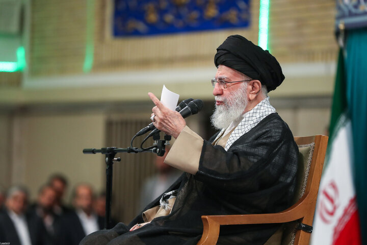 دیدار کارگران با رهبر انقلاب