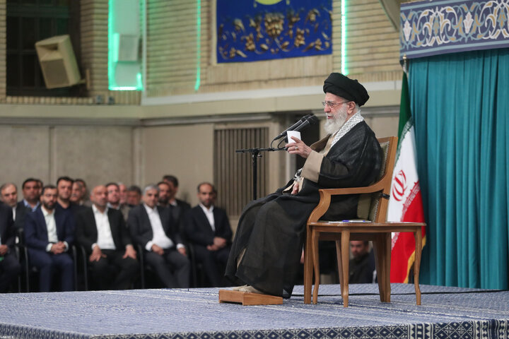 دیدار کارگران با رهبر انقلاب