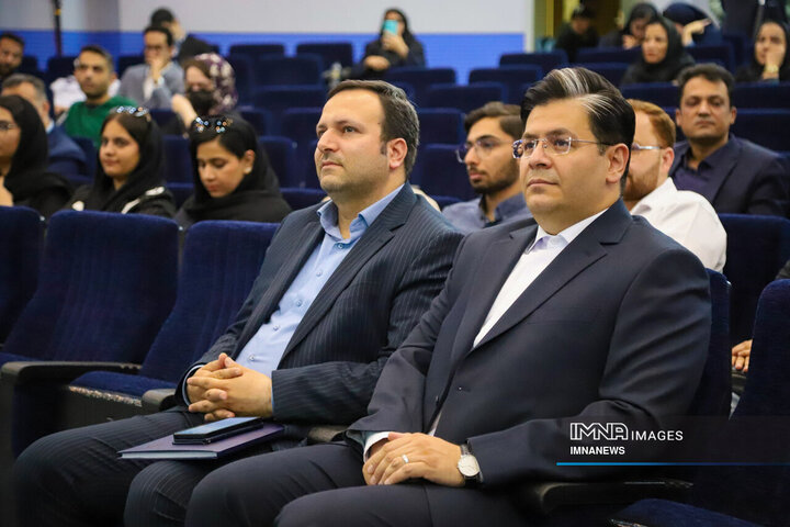 همایش تحلیل آمار کیفیت هوای اصفهان