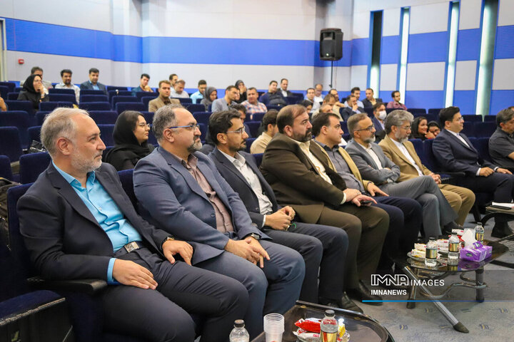 همایش تحلیل آمار کیفیت هوای اصفهان