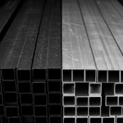 پروفیل سبک VS سنگین: کدامیک برای پروژه شما به‌صرفه‌تر است؟