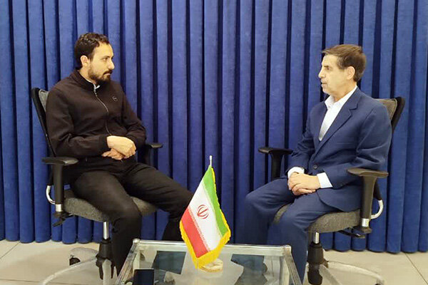 ایثار و وحدت از شاخص‌های مهم ملت قهرمان در رویارویی با بحران‌ها است
