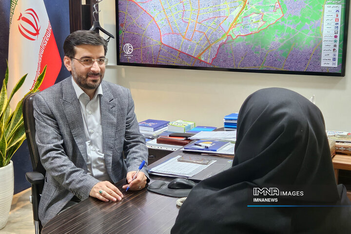 ۴۰ درصد شهروندان منطقه ۱۰ اصفهان در تفکیک از مبدا پسماندها مشارکت دارند ۴۰ درصد شهروندان منطقه ۱۰ اصفهان در تفکیک از مبدا پسماندها مشارکت دارند