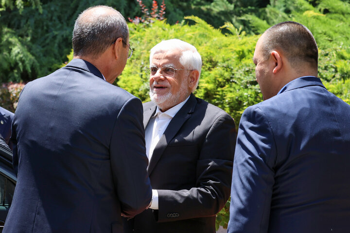 استقبال عارف از نخست‌وزیر ازبکستان