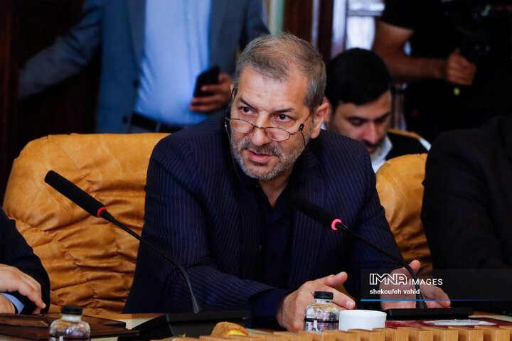 آئین اهدای تندیس یادبود انتخاب شهر اصفهان به‌عنوان پایتخت گردشگری شهرهای آسیایی