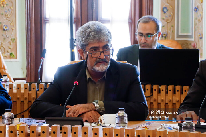 آئین اهدای تندیس یادبود انتخاب شهر اصفهان به‌عنوان پایتخت گردشگری شهرهای آسیایی