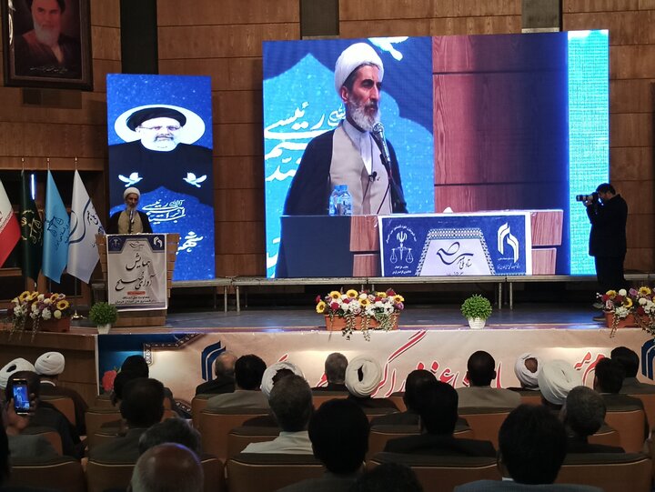 فرهنگ صلح را به فضاهای مجازی و تخصصی جامعه ببرید