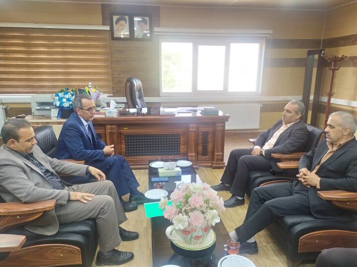 راه‌اندازی بیش از ۳۰۰۰ طرح اشتغال‌زایی برای مددجویان کمیته امداد در استان ایلام