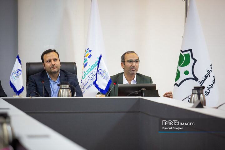 نشست تشریح برنامه‌های سال پایتختی گردشگری شهرهای آسیایی در اصفهان