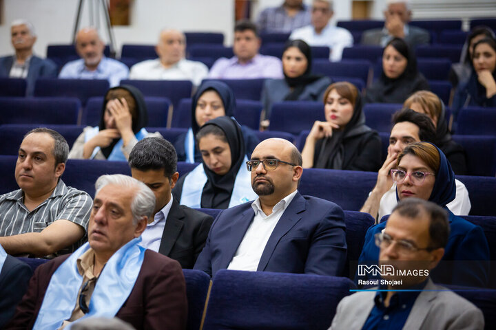 نشست تشریح برنامه‌های سال پایتختی گردشگری شهرهای آسیایی در اصفهان