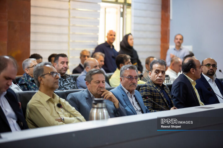 نشست تشریح برنامه‌های سال پایتختی گردشگری شهرهای آسیایی در اصفهان