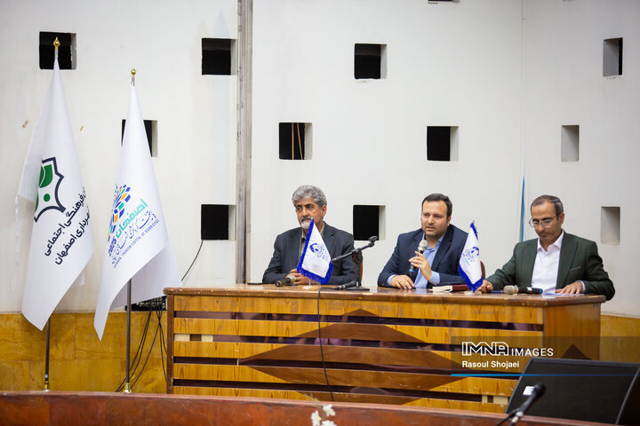 نشست تشریح برنامه‌های سال پایتختی گردشگری شهرهای آسیایی در اصفهان