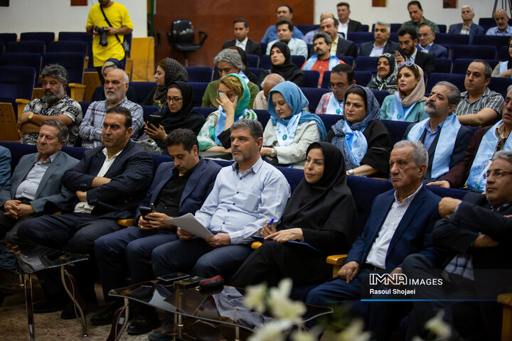 نشست تشریح برنامه‌های سال پایتختی گردشگری شهرهای آسیایی در اصفهان