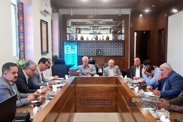 کمیته تحول اقتصادی شهرداری اصفهان مصمم به تحقق شعار «سرمایه‌گذاری برای تولید»