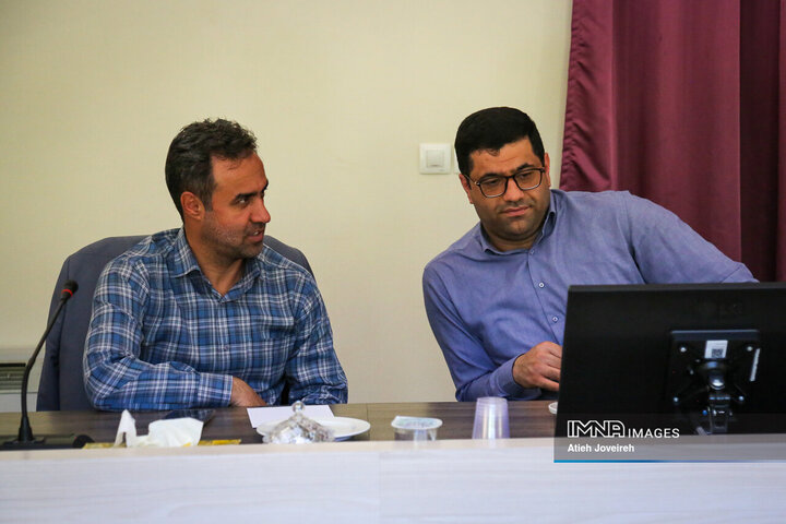 جلسه کمیسیون حمل‌و‌نقل شورای شهر اصفهان