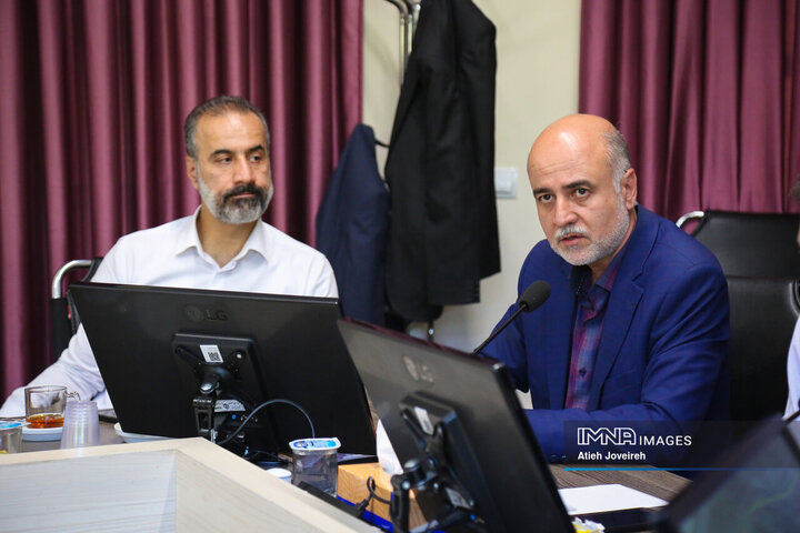 جلسه کمیسیون حمل‌و‌نقل شورای شهر اصفهان
