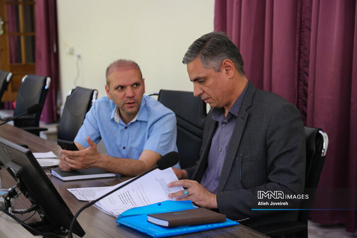 جلسه کمیسیون حمل‌و‌نقل شورای شهر اصفهان