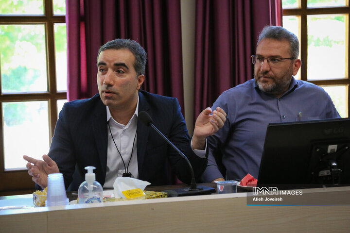 جلسه کمیسیون حمل‌و‌نقل شورای شهر اصفهان
