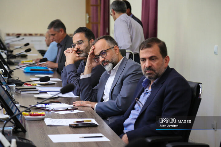 جلسه کمیسیون حمل‌و‌نقل شورای شهر اصفهان