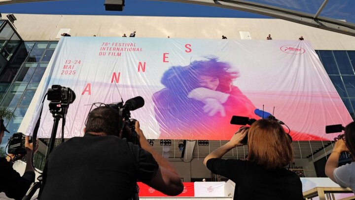 جشنواره فیلم کن لباس‌های برهنه را ممنوع کرد