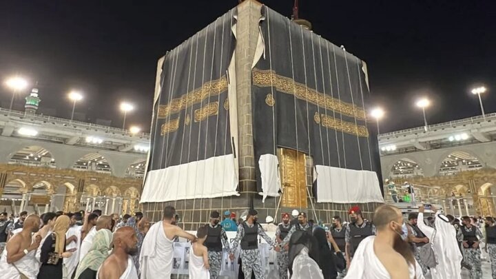 تعویض پرده کعبه در روز عرفه امسال انجام نمی‌شود؛ علت چیست؟