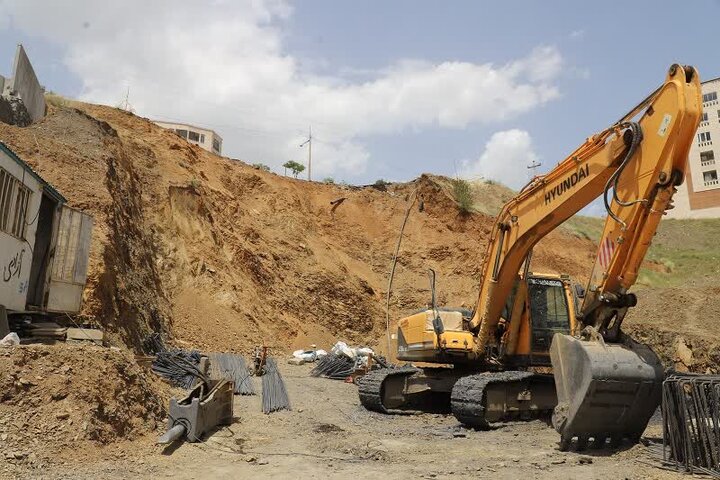 ریزش خیابان کمال‌الملک در شهر سنندج