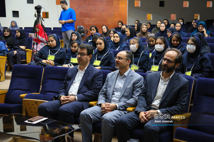 کارگاه آموزشی سومین جشنواره صنایع دستی خلاق دانش‌آموزی