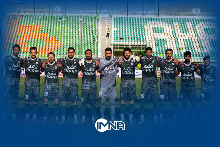 فیلم| حضور فرزندان شهدای انتظامی در باشگاه ذوب آهن اصفهان