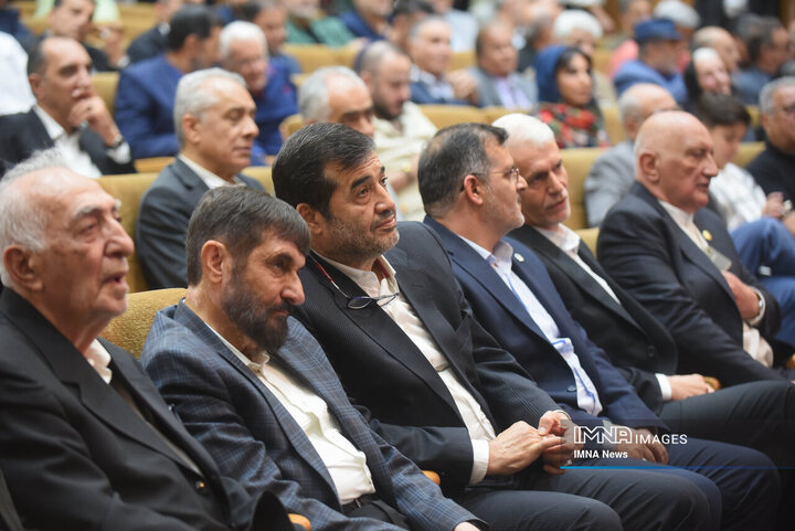 مراسم تجلیل از چهره های ماندگار ورزش ایران