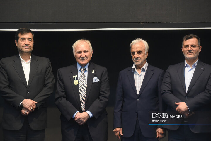 مراسم تجلیل از چهره های ماندگار ورزش ایران