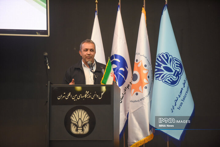 مراسم تجلیل از چهره های ماندگار ورزش ایران