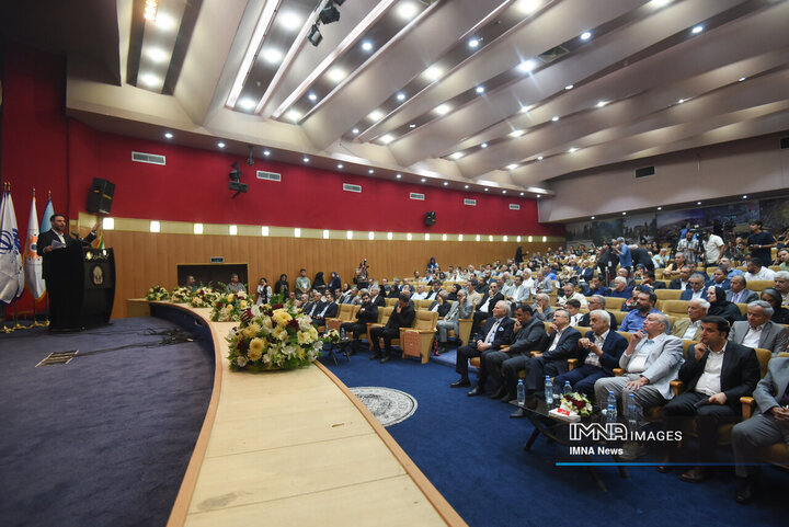 مراسم تجلیل از چهره های ماندگار ورزش ایران