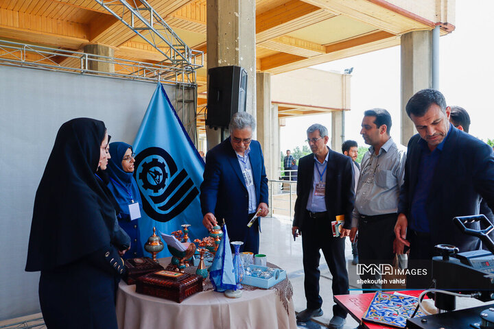 سومین رویداد کار و  فناوری «کار و تک»