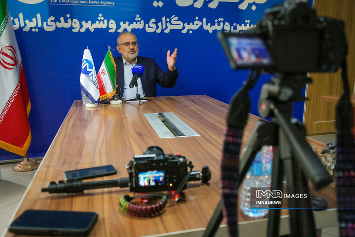 حضور معاون پارلمانی شهید جمهور در دفتر خبرگزاری ایمنا